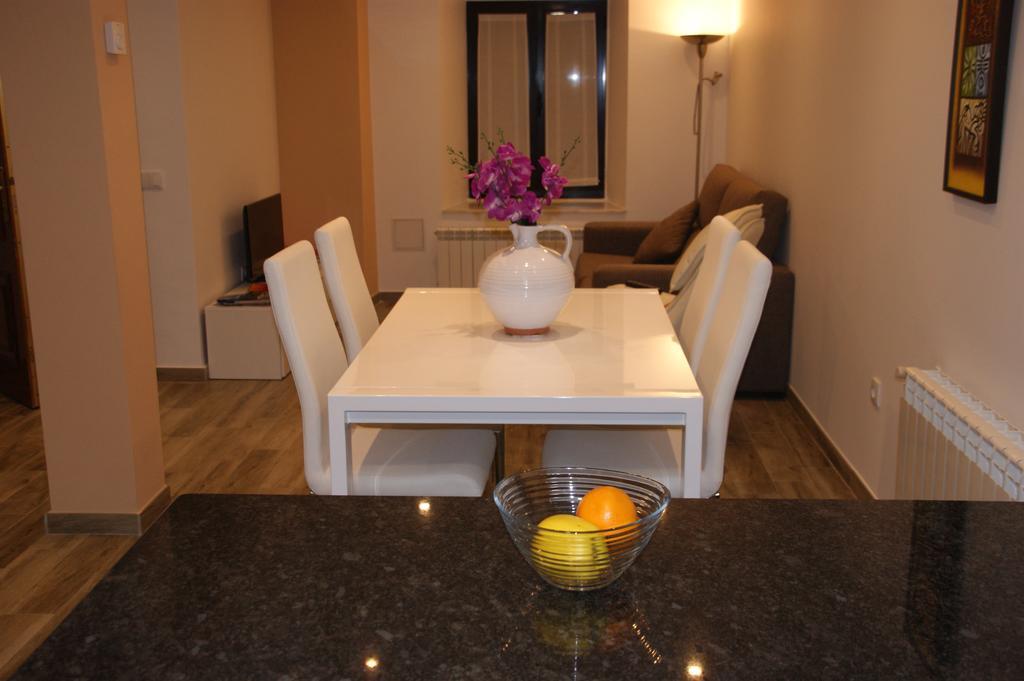 זמורה Apartamentos La Muralla חדר תמונה