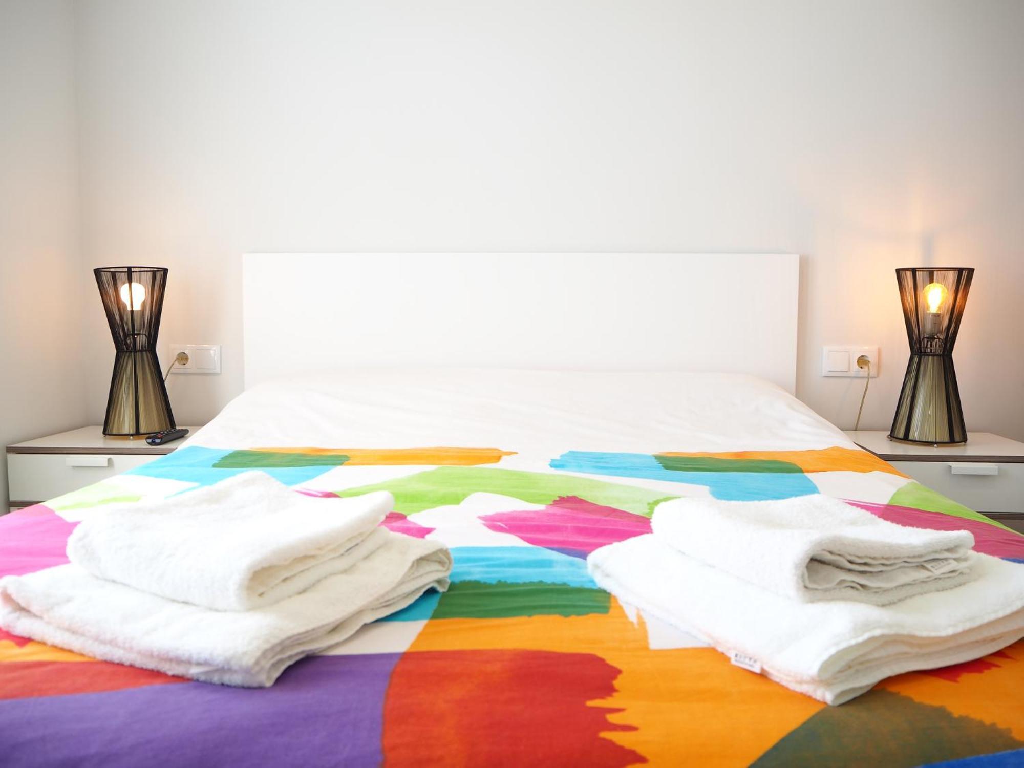 זמורה Apartamentos La Muralla מראה חיצוני תמונה