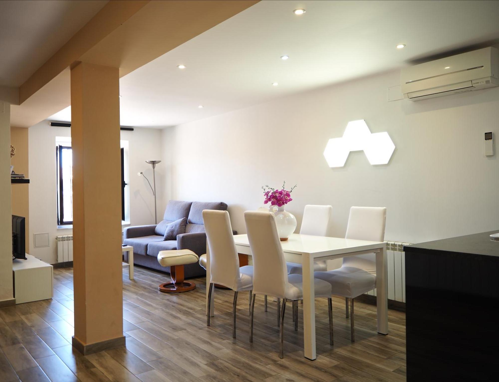 זמורה Apartamentos La Muralla מראה חיצוני תמונה