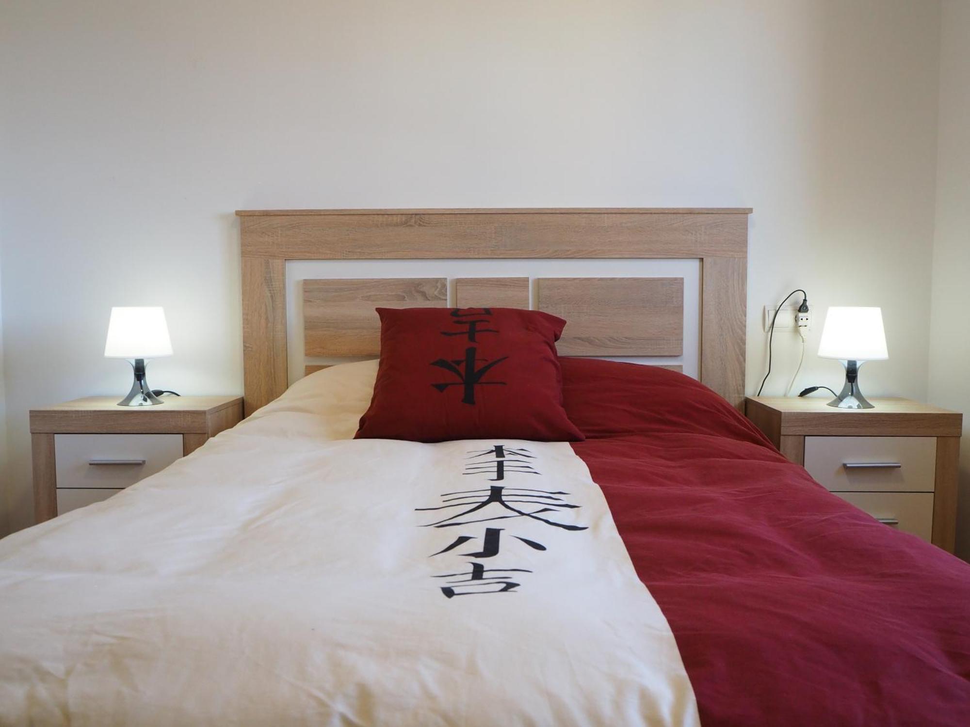 זמורה Apartamentos La Muralla מראה חיצוני תמונה