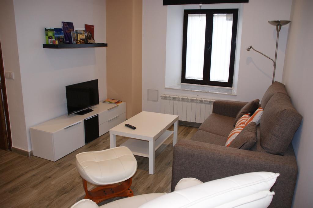 זמורה Apartamentos La Muralla מראה חיצוני תמונה