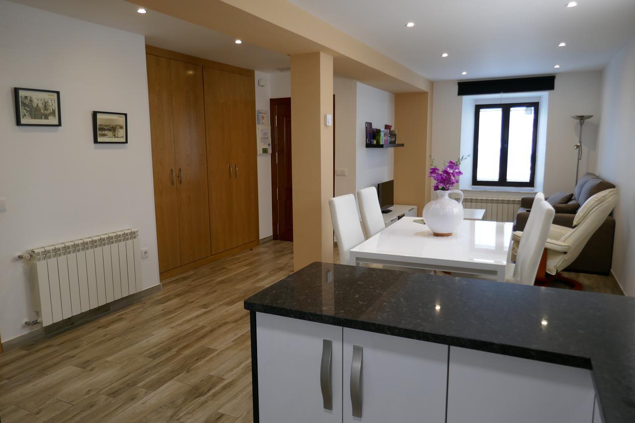זמורה Apartamentos La Muralla מראה חיצוני תמונה