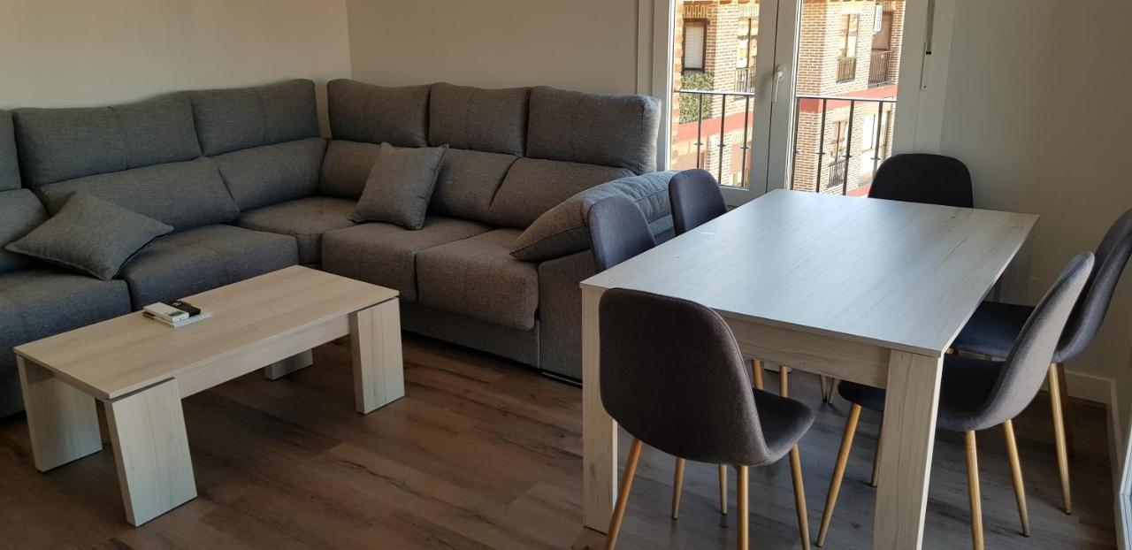 זמורה Apartamentos La Muralla מראה חיצוני תמונה